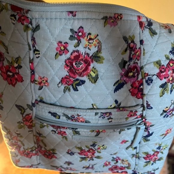 Vera Bradley Large Vera Hipster Zip Top Water Bouquet - Picture 6 of 11